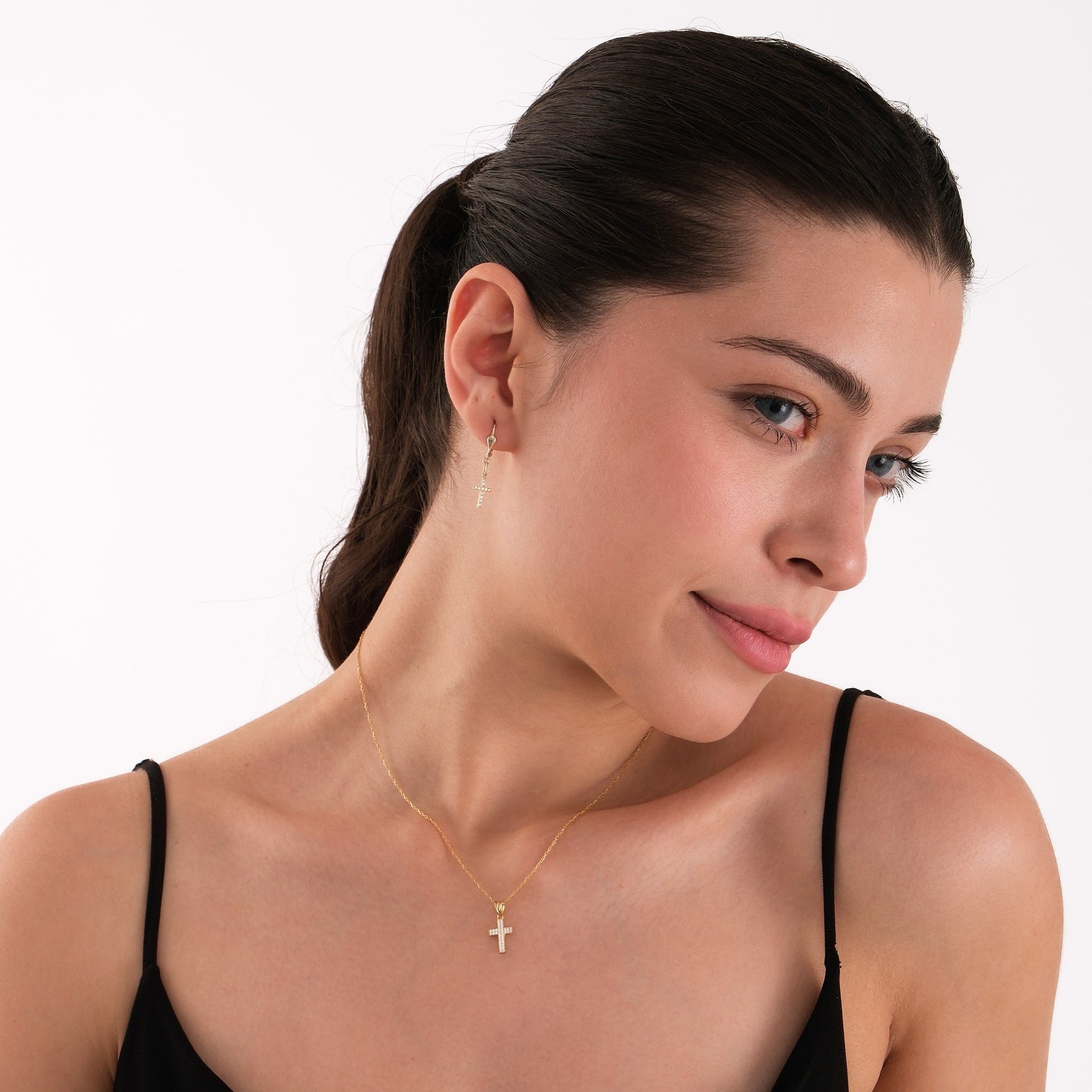 Dainty Small Cross Necklace | 14K Gold Plated