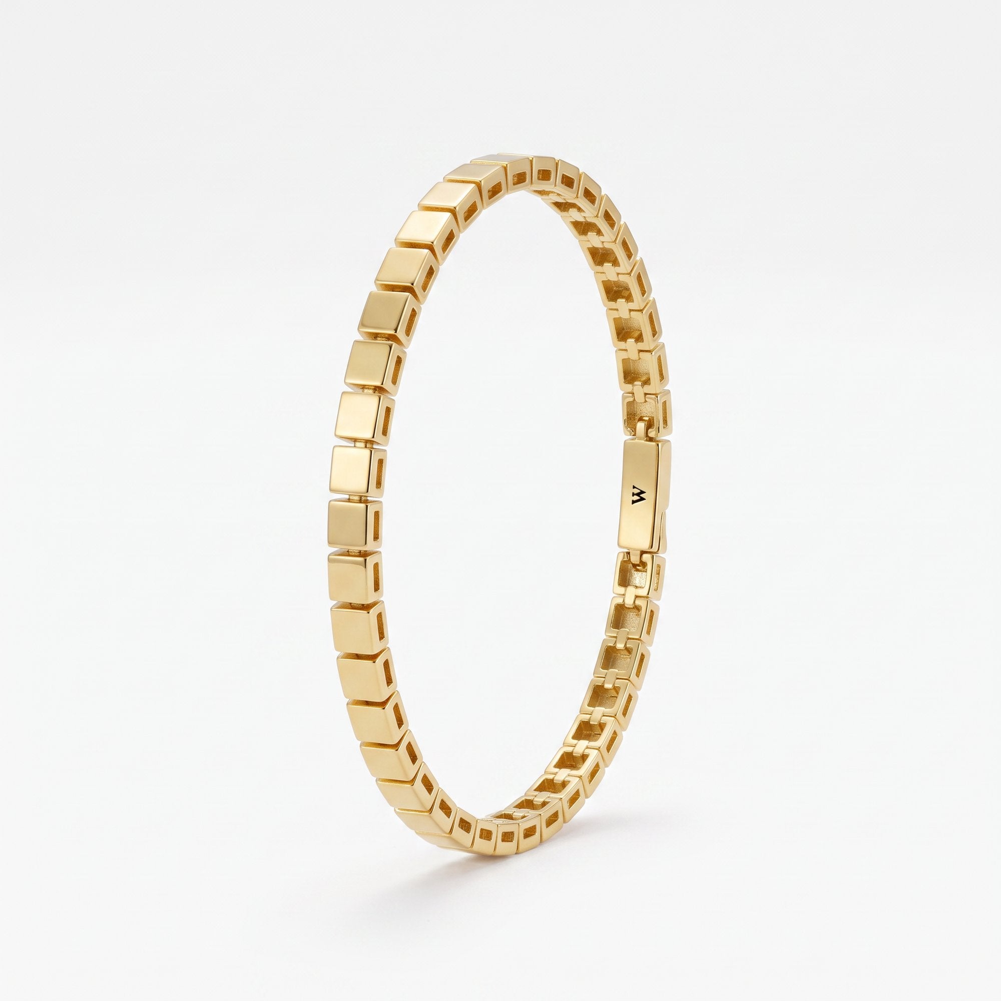 Gold square link bracelet in 18K gold vermeil, a geometric cube chain with polished links and a box clasp
