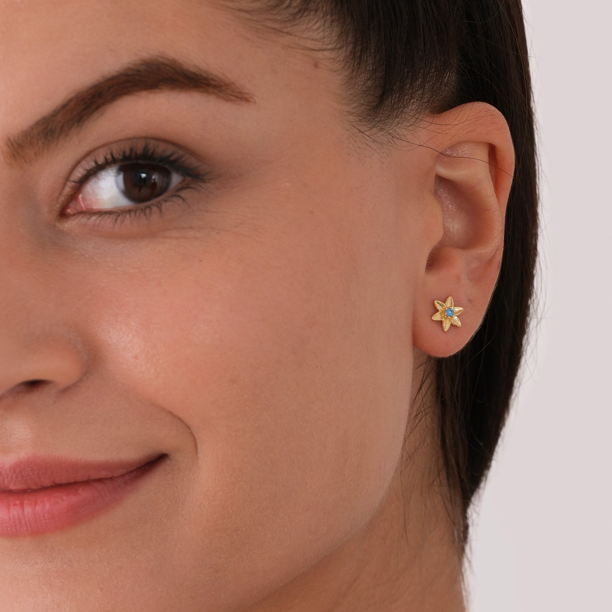 December Birth Flower Earrings | 18K Gold Vermeil