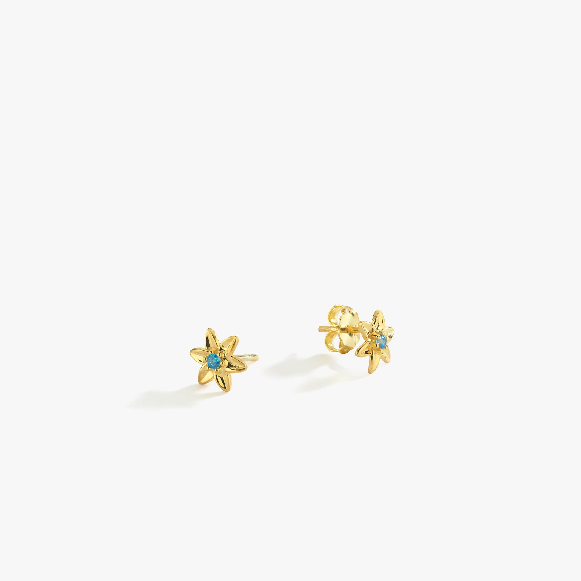 December Birth Flower Earrings | 18K Gold Vermeil