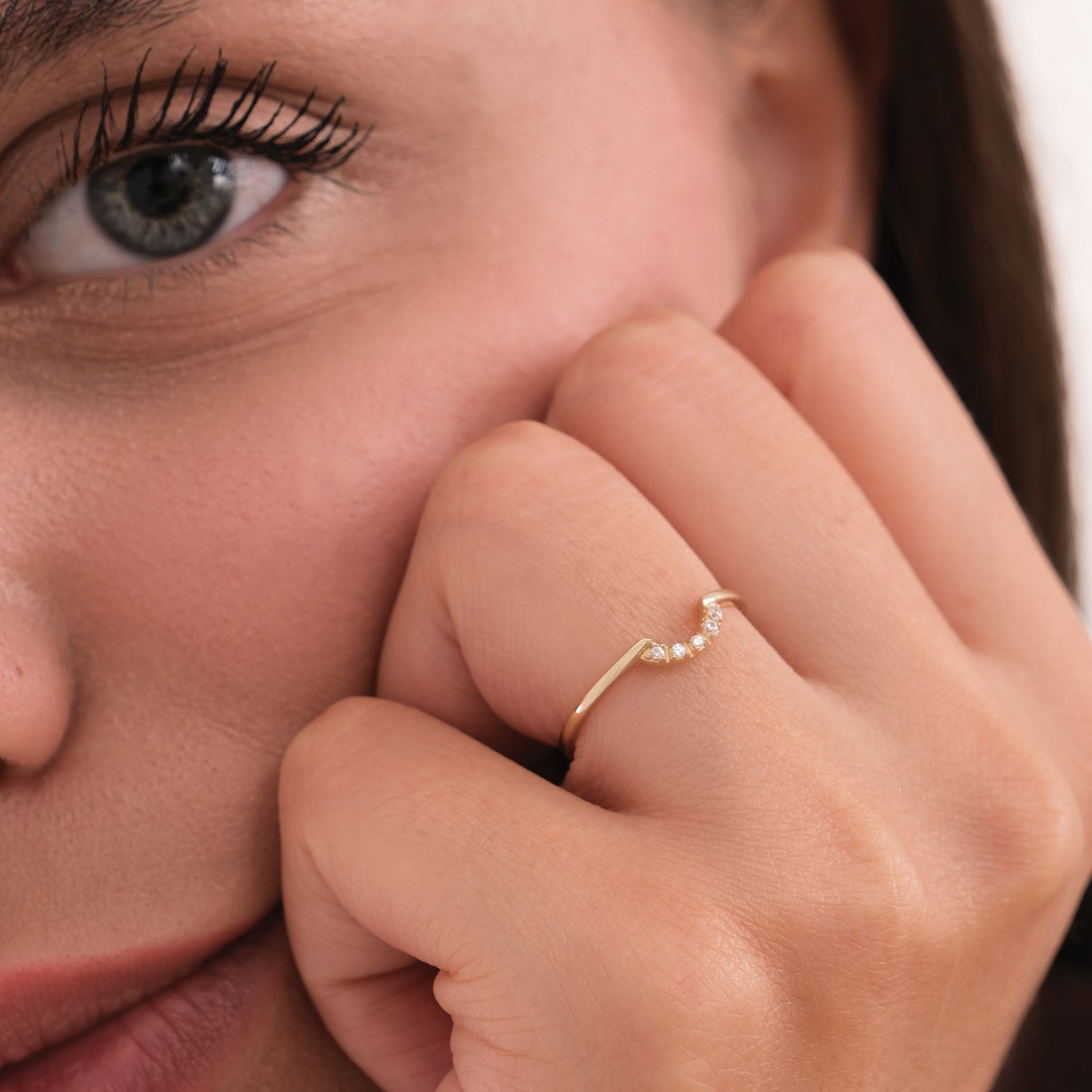 Curved Ring | 14K Solid Gold