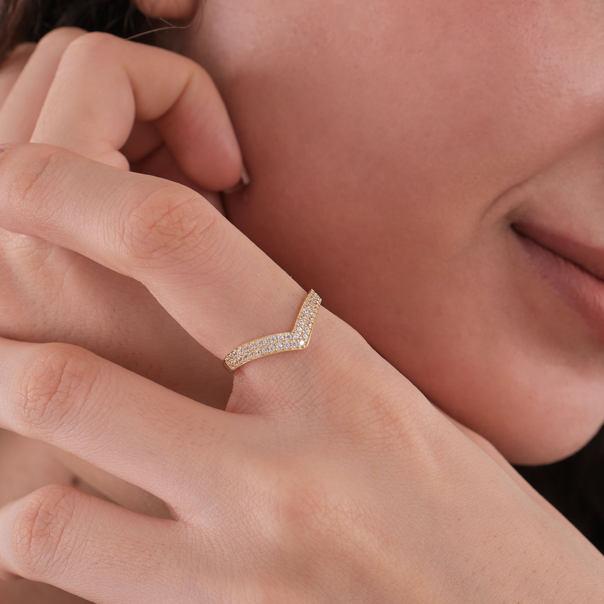 Pave Chevron Ring | 14K Solid Gold