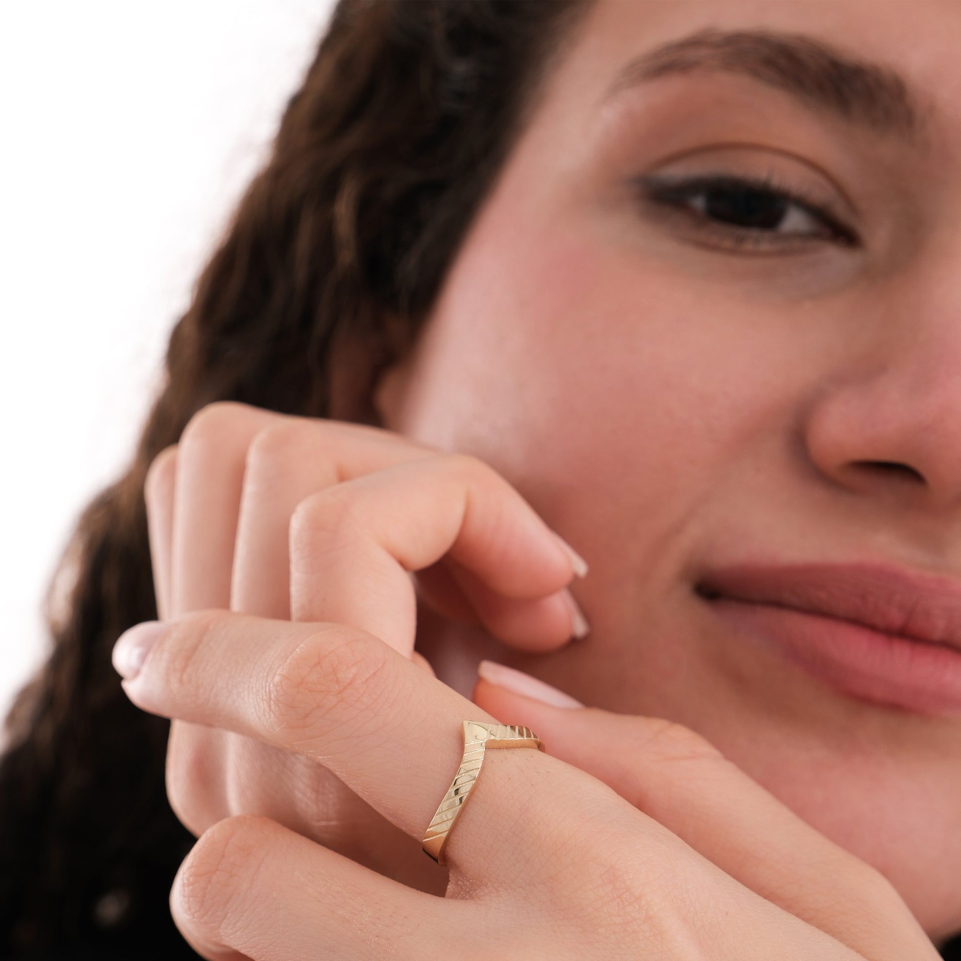 Engraved Chevron Ring | 14K Solid Gold