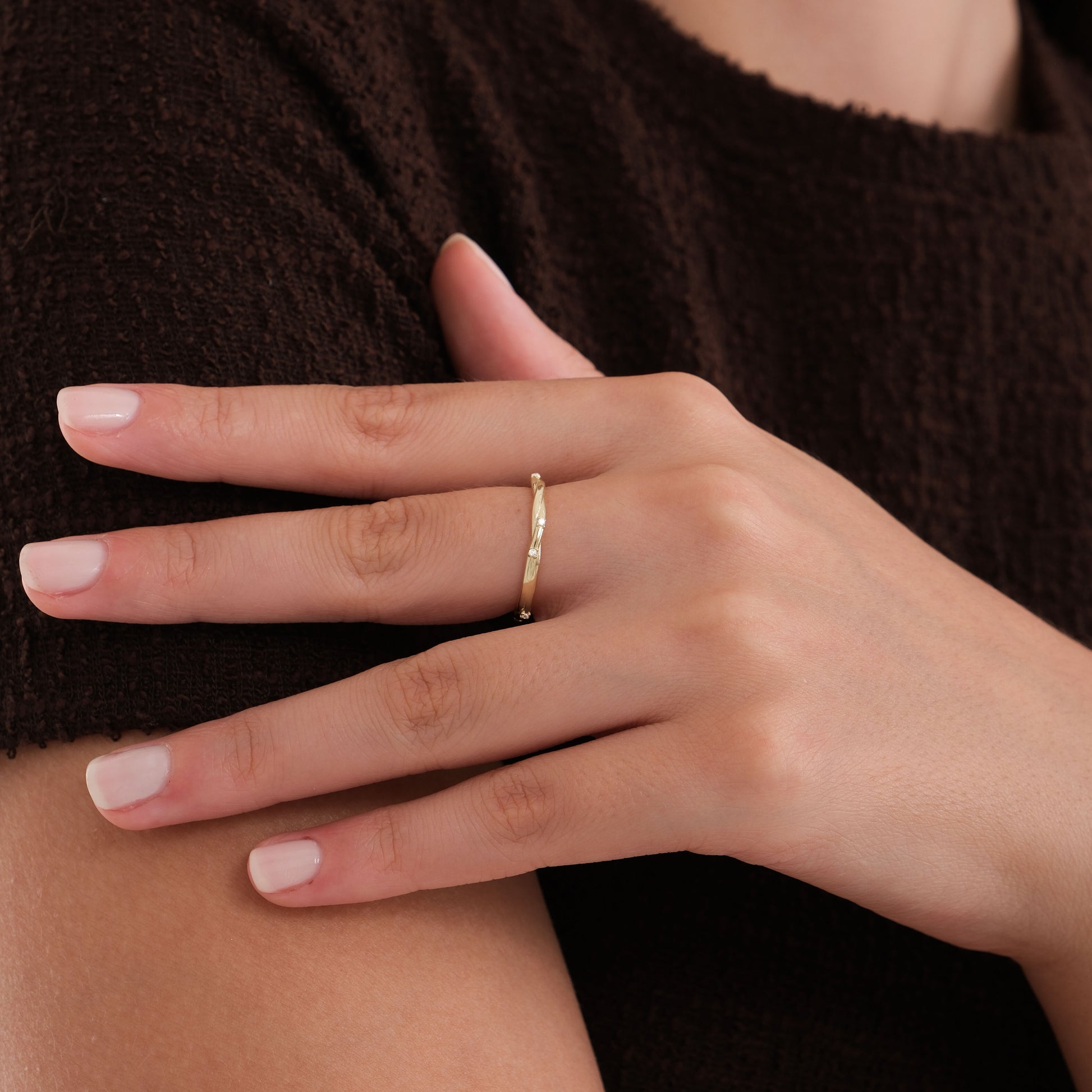 Twisted Band Ring | 14K Solid Gold