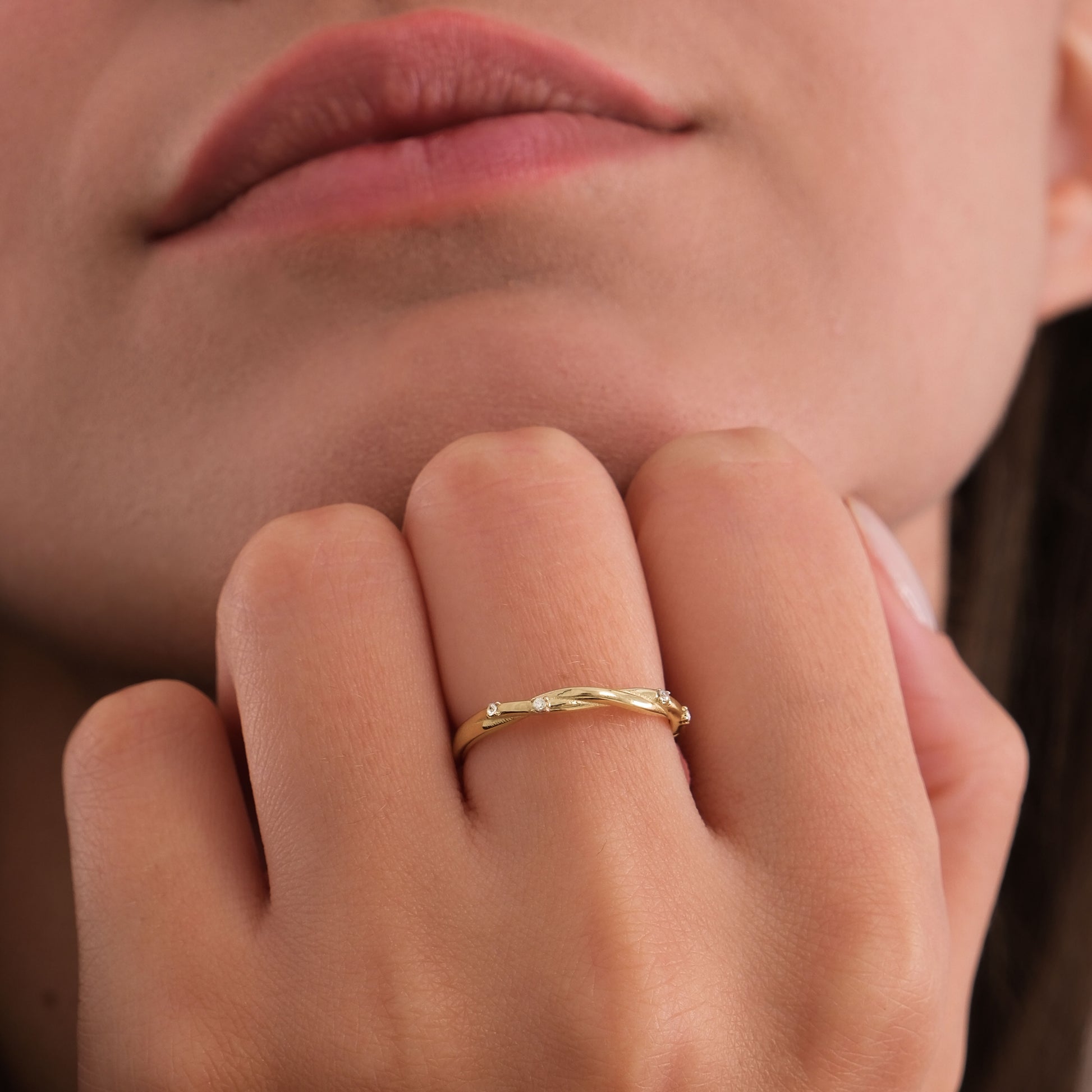 Twisted Band Ring | 14K Solid Gold
