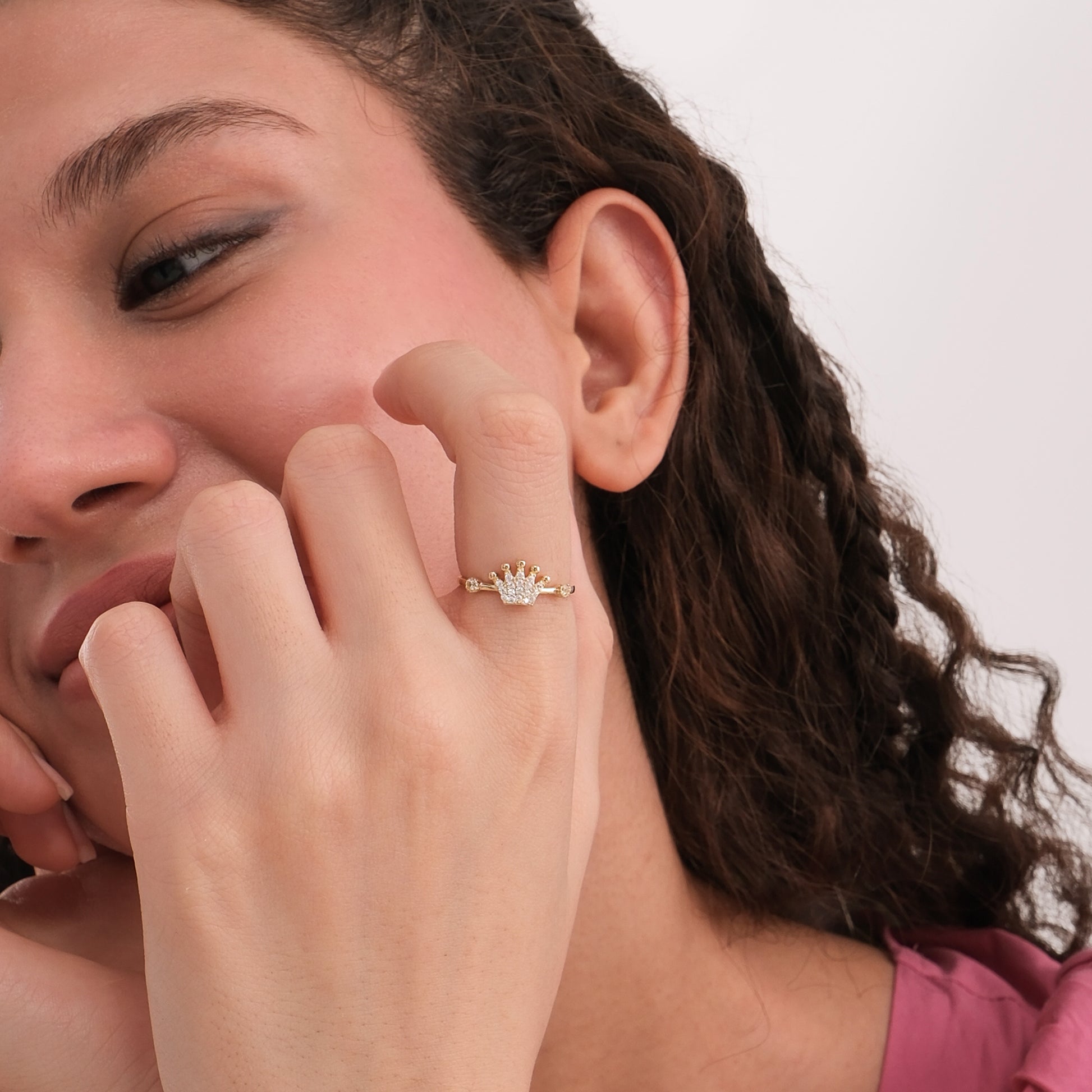 Dainty Pave Crown Ring | 14K Solid Gold