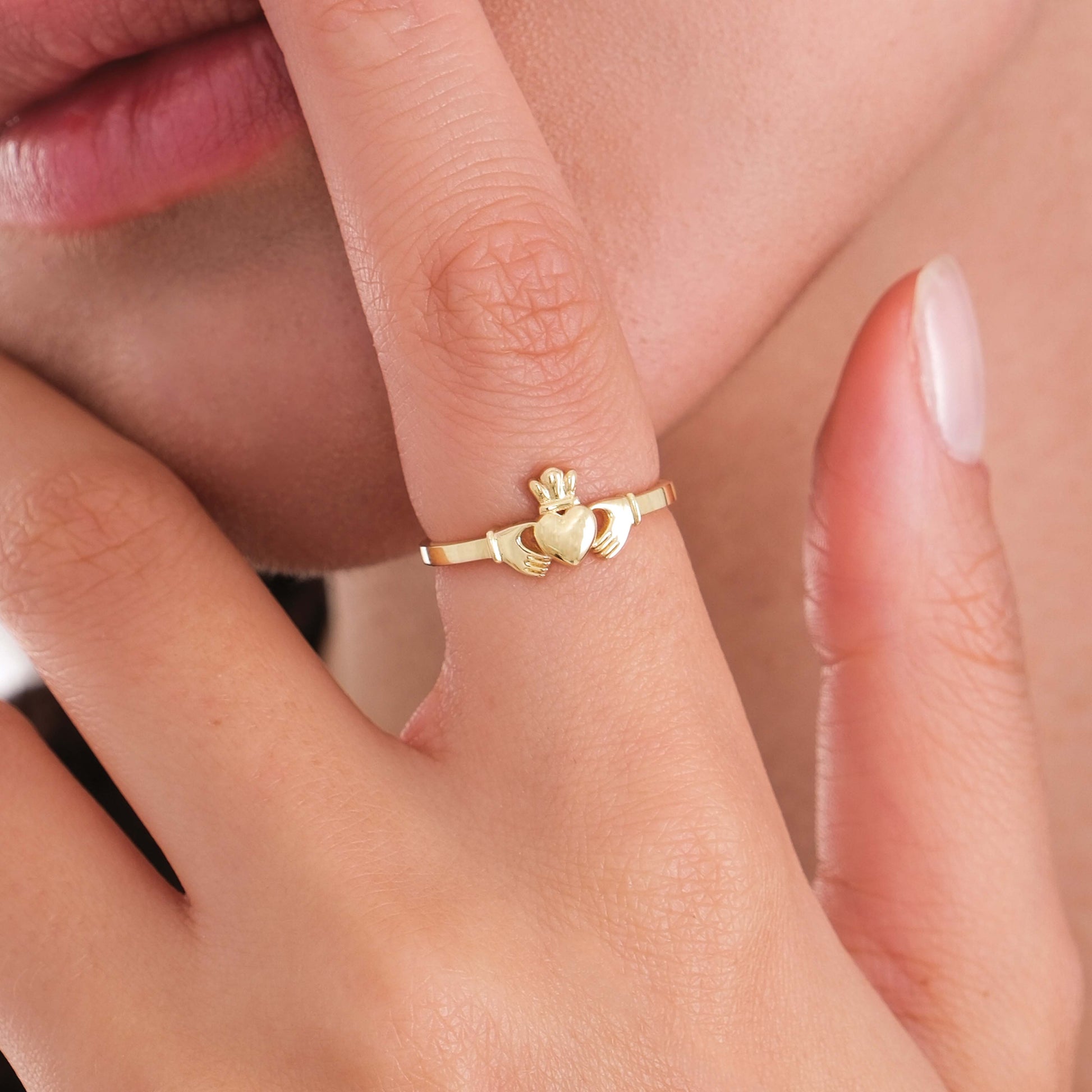 Claddagh Ring | 14K Solid Gold