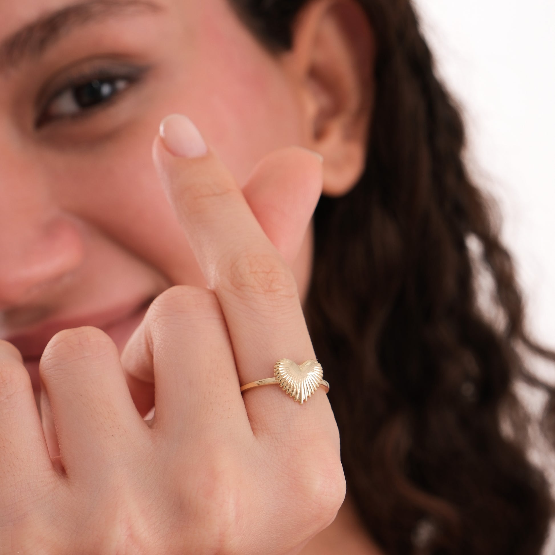 Fluted Sunburst Heart Ring | 14K Solid Gold