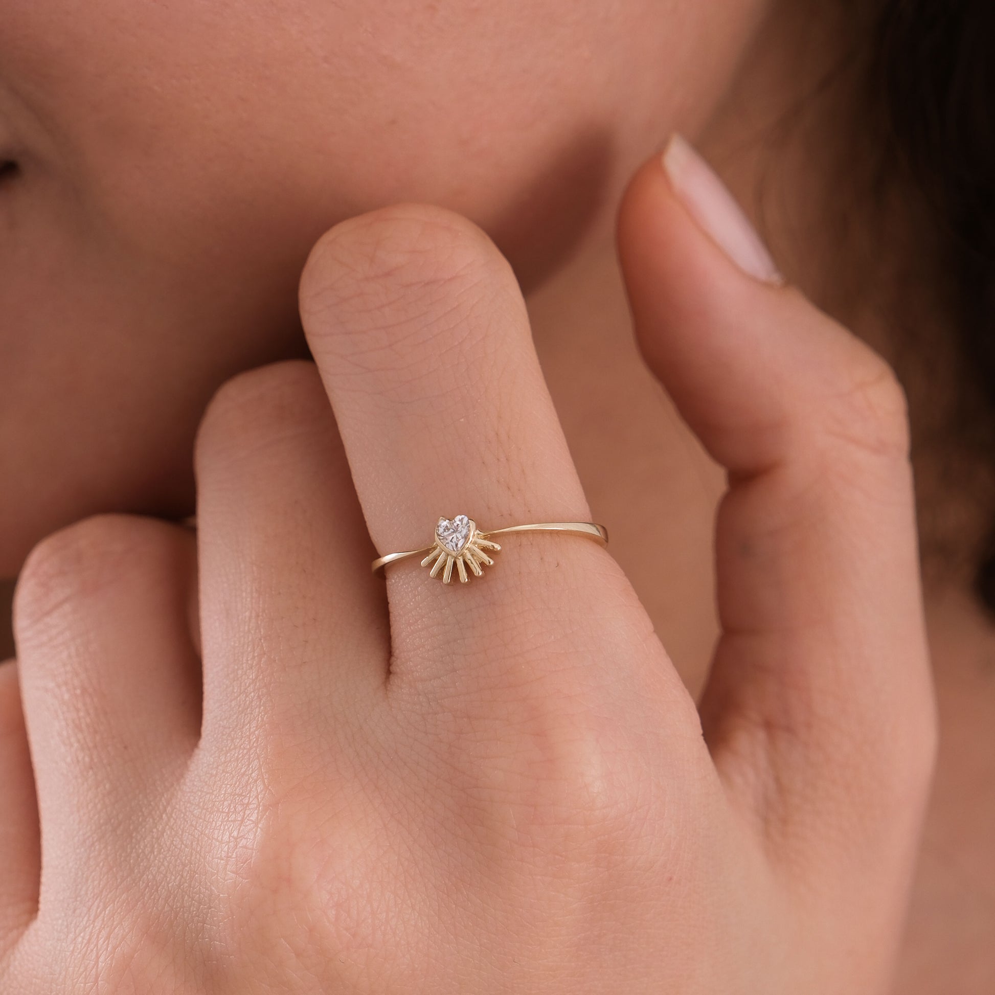Sunburst Heart Ring | 14K Solid Gold