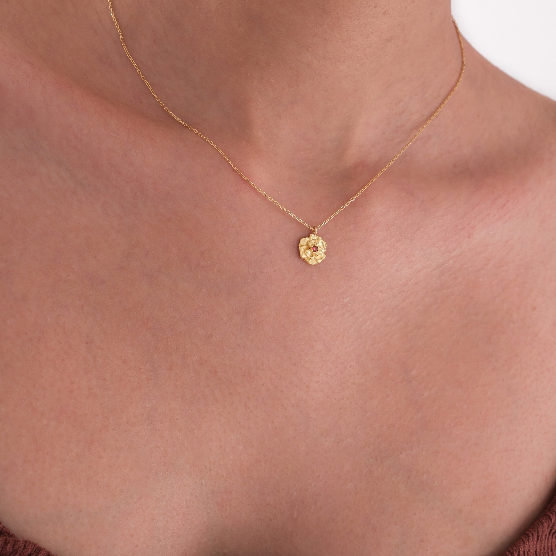 January Birth Flower Necklace | 18K Gold Vermeil