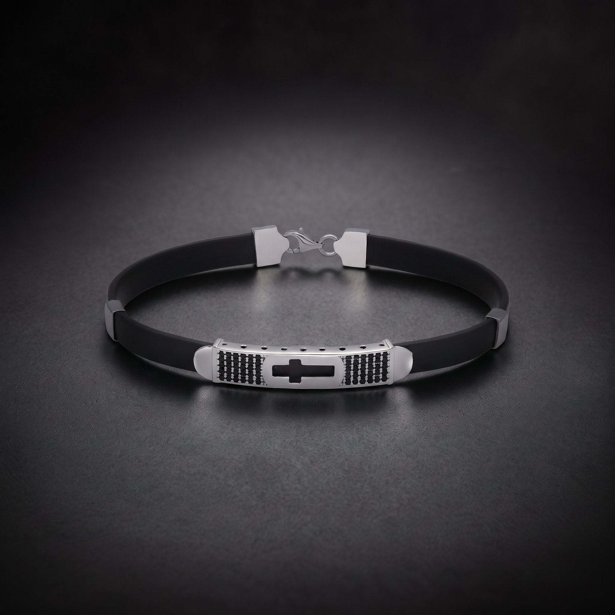 Men's cross bracelet in stainless steel and black rubber with a cross plate