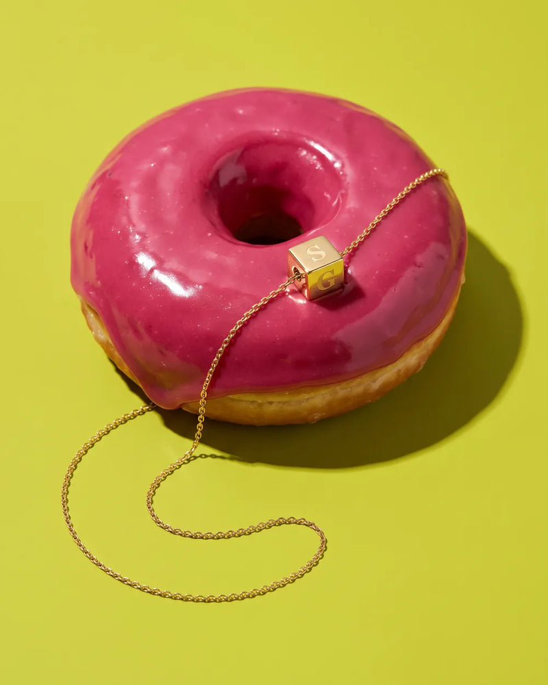 Sugar break, Initial Necklace